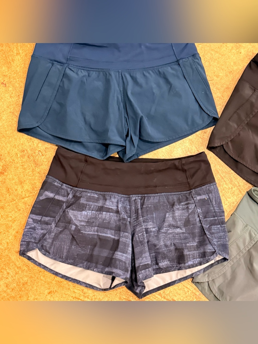 Lot 5 Lululemon Tracker Short V *4"/Lululemon Run Times Short *4-way Stretch (6) - Picture 10 of 12
